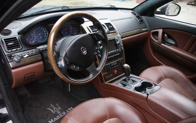 Maserati Quattroporte cena 79000 przebieg: 83000, rok produkcji 2010 z Wołów małe 529